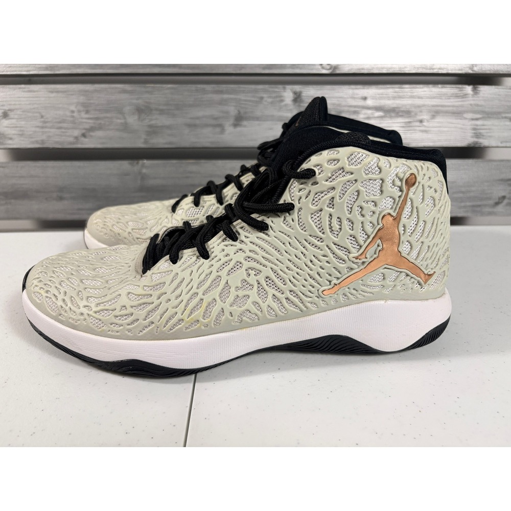 Jordan Ultra Fly White Black Metallic Copper 834268-113 Mens Size 12 2015